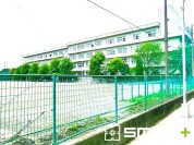 市川市立第八中学校.