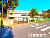 大穴小学校