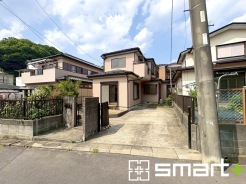 ～綺麗にお使いの外観～
・外観も綺麗にお使いなので、築年数を感じさせない見た目となっております。
・外壁や屋根のリフォームなどをお考えの方もお気軽にご相談くださいませ。
