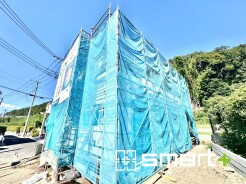 ～ご家族を守る「耐震等級３」～
・住宅性能評価において「耐震等級３」を取得。地震に強い家であることが証明されております。
・倒壊の恐れが低くなりますので、地震保険が半額になるメリットも。
