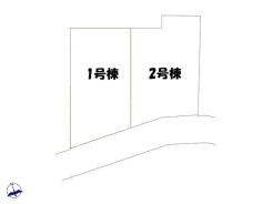 ～陽当りの良い南道路の立地～
・南側に道路がございますので、穏やかな陽の入る陽当り良好なお住まい。
・将来的にも陽当りが確保されているのが嬉しいポイントですね。
