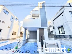 ～新規物件が誕生です～
・皆様お待たせいたしました。市川市福栄に新規物件が誕生いたしました。
・このエリアでお探しの方は、まずはお気軽にお問い合わせくださいませ。お待ちしております。
