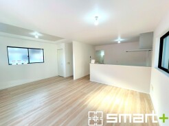 ～日当り良好のＬＤＫ～
・穏やかな陽だまりに包まれる居心地の良いＬＤＫは、ご家族が自然と集まる憩いのスペースに。
・柔らかみのあるナチュラルカラーで、家具やカーテンの色も選びやすいです。