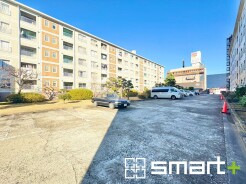 ～駐車場ございます～
・空き状況など、いつでもお問い合わせくださいませ。