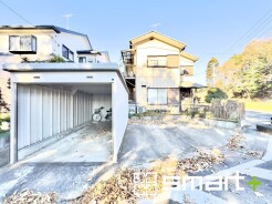 ～閑静な住宅街の立地～
・周辺は閑静な住宅街となっておりますので、静かな暮らしをご実現いただけます。
・前面道路の交通量も多くないので、小さなお子様がいるご家庭でもご安心ですね。
