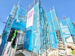 ～ご家族を守る「耐震等級３」～
・住宅性能評価において「耐震等級３」を取得。地震に強い家であることが証明されております。
・倒壊の恐れが低くなりますので、地震保険が半額になるメリットも。
(１号棟)