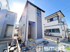 ～国が認めた長期優良住宅～
・名の通り長期に亘り優れた性能が持続する長期優良住宅。
・税制面での優遇などもございます。詳細は担当までお気軽にお問い合わせくださいませ。
(１号棟)