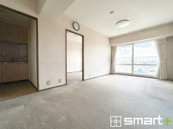 ～余裕の空間が広がるＬＤＫ～
ご家族団らんのお時間を余裕の広さで演出してくれます。
・ご内覧の際は家具の配置などもイメージしながらご覧くださいませ。
