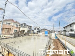 ～ご家族を守る「耐震等級３」～
・住宅性能評価において「耐震等級３」を取得。地震に強い家であることが証明されております。
・倒壊の恐れが低くなりますので、地震保険が半額になるメリットも。
