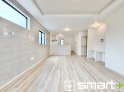 ～家具の配置がしやすい間取～
・ＬＤＫはリビングとダイニングの境目が分かりやすくなっており、家具の配置がしやすい造り。
・どんなインテリアにするか考えるだけでも楽しくなりますね。
(１号棟)