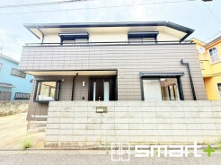 ～綺麗にお使いの外観～
・外観も綺麗にお使いなので、築年数を感じさせない見た目となっております。
・外壁や屋根のリフォームなどをお考えの方もお気軽にご相談くださいませ。
