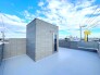 ～様々な用途にご利用可能な屋上～
・お庭では少し人目の気になるＢＢＱやお子様の遊び場として、アウトドア用の家具を設置してくつろぎのスペースに、と様々な用途でご利用可能です。