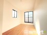 ～２面採光の明るいお部屋～
・洋室は２面採光とする事で穏やかな陽の入る明るい空間となっております。
・くつろぎのプライベート時間を明るい空間で穏やかにお過ごしいただけます。
