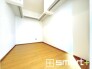 ～憧れのウォークインクローゼット～
・居室にウォークインを設ける事で季節ものや趣味の用具などもスッキリと収納可能です。
・ぜひ現地でその便利さをご体感くださいませ。
