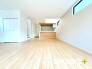 2号棟 ～家具の配置がしやすい間取～
・ＬＤＫはリビングとダイニングの境目が分かりやすくなっており、家具の配置がしやすい造り。
・どんなインテリアにするか考えるだけでも楽しくなりますね。
