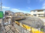 3号棟 ～ベタ基礎でしっかりとした土台～
・コンクリートの中に鉄筋を配し強度を高めた「ベタ基礎」を採用。
・しっかりとした土台を造ったうえで、その上に建物が築造されていきます。
