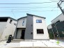 4号棟 ～モダンな印象を与える外観～
・シックな色彩の２トーンカラーを採用する事でモダンでお洒落な印象の外観となっております。
・毎日家に帰ってくることが誇らしくなる高級感のある仕様。
