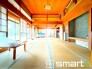 ～「和みの部屋」和室をご用意～
・ゴロンと寝転がったり、お子様のいるご家庭ではお子様を寝かしつけたり、などご活用いただける和室をご用意。
・やはり畳の香りは心が落ち着きますね。
