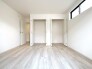 ～２面採光の明るいお部屋～
・洋室は２面採光とする事で穏やかな陽の入る明るい空間となっております。
・くつろぎのプライベート時間を明るい空間で穏やかにお過ごしいただけます。
