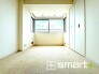 ～収納豊富な洋室～
・各居室に備え付けの収納をご用意。タンスなどを置く場合と比べ出っ張らないので部屋の中を有効のご活用いただけます。
・収納の広さなどぜひ現地でご確認くださいませ。
