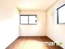 ～２面採光の明るいお部屋～
・洋室は２面採光とする事で穏やかな陽の入る明るい空間となっております。
・くつろぎのプライベート時間を明るい空間で穏やかにお過ごしいただけます。
