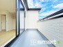 ～洗濯物も干しやすいバルコニー～
・陽当たり良好な南側のバルコニーは毎日のお洗濯に大活躍。
・物干し竿受けが標準装備されているのですぐお使いいただけます。
・テラス屋根等のオプションもお気軽にご相談くださいませ。