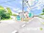 ～閑静な住宅街の立地～
・周辺は閑静な住宅街となっておりますので、静かな暮らしをご実現いただけます。
・前面道路の交通量も多くないので、小さなお子様がいるご家庭でもご安心ですね。
