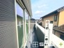 ～洗濯物も干しやすいバルコニー～
・陽当たり良好な南側のバルコニーは２部屋から出入りができて毎日のお洗濯も快適。
・テラス屋根等のオプションもお気軽にご相談くださいませ。