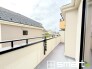 ～洗濯物も干しやすいバルコニー～
・陽当たり良好な南側のバルコニーは２部屋から出入りができて毎日のお洗濯も快適。
・テラス屋根等のオプションもお気軽にご相談くださいませ。