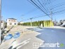 2号地 ～閑静な住宅街の立地～
・周辺は閑静な住宅街となっておりますので、静かな暮らしをご実現いただけます。
・前面道路の交通量も多くないので、小さなお子様がいるご家庭でもご安心ですね。
