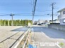 ～陽当りの良い南東道路の立地～
・南東側に道路がございますので、朝から陽の入る陽当り良好なお住まい。
・将来的にも陽当りが確保されているのが嬉しいポイントですね。
