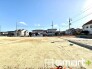 1号地 ～閑静な住宅街の立地～
・周辺は閑静な住宅街となっておりますので、静かな暮らしをご実現いただけます。
・前面道路の交通量も多くないので、小さなお子様がいるご家庭でもご安心ですね。
