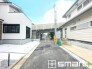 ～開放感ある角地のお住まい～
・２方向が空く事で開放感のある角地に位置しております。
・窮屈な感じが無く、ゆったりと暮らせるこの魅力をぜひ現地でご体感くださいませ。
