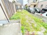 ～お庭もある余裕の敷地～
・広々した敷地にはお庭もご用意。お庭があるだけで余裕を感じますね。
・防草シートや人工芝の敷設などのオプションもお気軽にご相談くださいませ。
