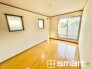 ～２面採光の明るいお部屋～
・洋室は２面採光とする事で穏やかな陽の入る明るい空間となっております。
・くつろぎのプライベート時間を明るい空間で穏やかにお過ごしいただけます。
