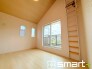 ～２面採光の明るいお部屋～
・洋室は２面採光とする事で穏やかな陽の入る明るい空間となっております。
・くつろぎのプライベート時間を明るい空間で穏やかにお過ごしいただけます。
