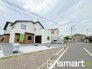 ～閑静な住宅街の立地～
・周辺は閑静な住宅街となっておりますので、静かな暮らしをご実現いただけます。
・前面道路の交通量も多くないので、小さなお子様がいるご家庭でもご安心ですね。
（２号棟）
