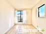 ～２面採光の明るいお部屋～
・洋室は２面採光とする事で穏やかな陽の入る明るい空間となっております。
・くつろぎのプライベート時間を明るい空間で穏やかにお過ごしいただけます。
