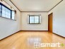 ～２面採光の明るいお部屋～
・洋室は２面採光とする事で穏やかな陽の入る明るい空間となっております。
・くつろぎのプライベート時間を明るい空間で穏やかにお過ごしいただけます。
