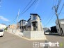 ～開放感ある角地のお住まい～
・２方向が空く事で開放感のある角地に位置しております。
・窮屈な感じが無く、ゆったりと暮らせるこの魅力をぜひ現地でご体感くださいませ。
(１号棟)