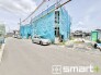 ～閑静な住宅街の立地～
・周辺は閑静な住宅街となっておりますので、静かな暮らしをご実現いただけます。
・前面道路の交通量も多くないので、小さなお子様がいるご家庭でもご安心ですね。
