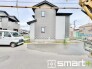 4号棟 ～閑静な住宅街の立地～
・周辺は閑静な住宅街となっておりますので、静かな暮らしをご実現いただけます。
・前面道路の交通量も多くないので、小さなお子様がいるご家庭でもご安心ですね。
