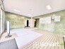 ～管理の行き届いたエントランス～
・お住まいの「顔」でもあるエントランス。管理会社の方でしっかりと管理されております。
・ぜひ現地でご体感くださいませ。
