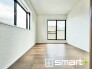 ～２面採光の明るいお部屋～
・洋室は２面採光とする事で穏やかな陽の入る明るい空間となっております。
・くつろぎのプライベート時間を明るい空間で穏やかにお過ごしいただけます。
