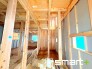 A号棟 ～ベタ基礎でしっかりとした土台～
・コンクリートの中に鉄筋を配し強度を高めた「ベタ基礎」を採用。
・しっかりとした土台を造ったうえで、その上に建物が築造されていきます。
