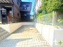～駐車場ももちろんございます～
・駐車場もありますので、お車をご利用される方にもお勧めのお住まいです。
・カーポートなどのオプションもお気軽にご相談くださいませ。
