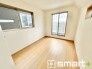 ～２面採光の明るいお部屋～
・洋室は２面採光とする事で穏やかな陽の入る明るい空間となっております。
・くつろぎのプライベート時間を明るい空間で穏やかにお過ごしいただけます。
