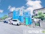 ～十分な広さのある前面道路～
・前面道路は約６ｍございますので、お車でのすれ違いも楽々で余計なストレスがかかりません。
・日々お車での移動が多い方には大切なポイントですね。
