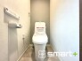 ～ウォシュレット付トイレ～
・窓があるので使用後や掃除の際には換気もしやすく快適ですね。
・温水洗浄機能付きに新品交換済みです。
