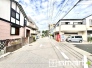 ～閑静な住宅街の立地～
・周辺は閑静な住宅街となっておりますので、静かな暮らしをご実現いただけます。
・前面道路の交通量も多くないので、小さなお子様がいるご家庭でもご安心ですね。
